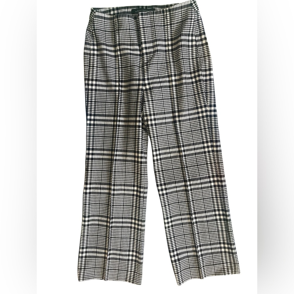 Zara Woman Black and White Cropped Pants with Classic Plaid Design size 2